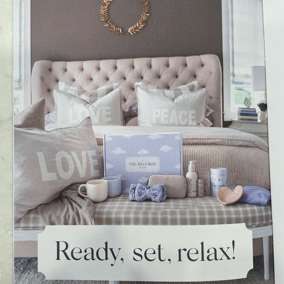 PomPom at Home for the Jilly Box. Brand new, never opened. Standard size 20 x 27 - Picture 1 of 5